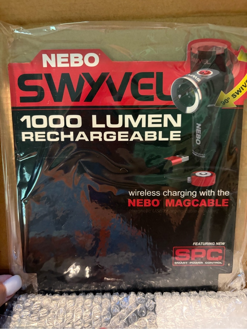 Swyvel 1000 Lumen Rechargeable Flashlight - Black